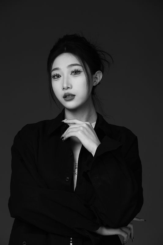 �߼���ױ��ʦ ��ޱ��ʦ